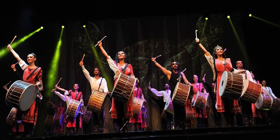 Танцевальное шоу «Огни Анатолии» в Сиде: Культурное зрелище в Gloria Aspendos